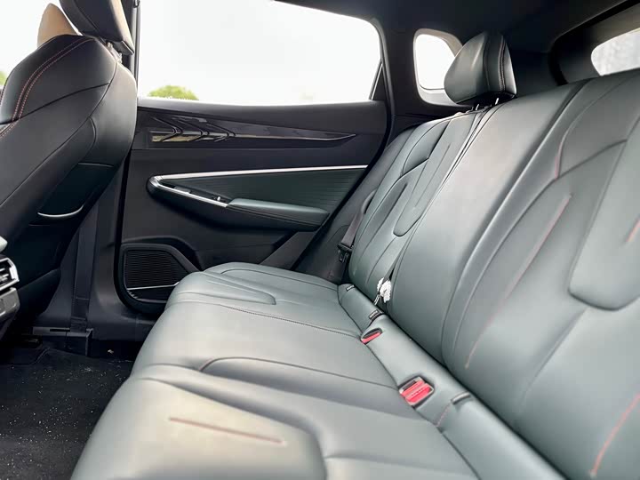 Geely Atlas 2024 2024款 1.5TD 智联+