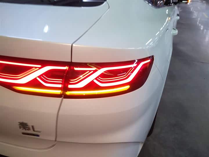 BYD Qin L 2025 2025款 DM-i 智驾版 120KM超越型