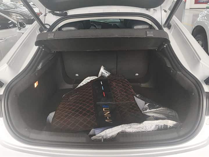 Changan UNI-V Hybrid 2023 2023款 智电iDD 1.5T 113km智趣型（飞快版）