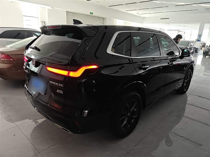 Honda Breeze 2025 2025款 240TURBO 两驱豪华版 5座