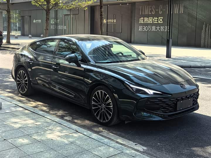 MG Motor 7 2025 2025款 2.0T 405 AT尊享版