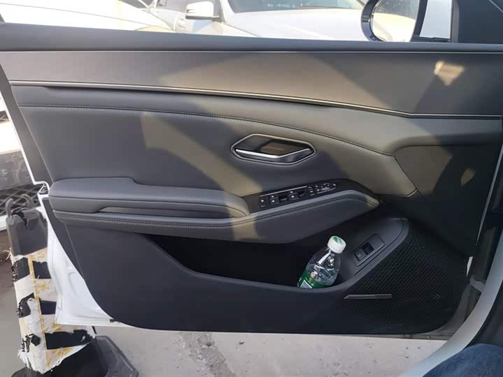 BYD Qin L 2025 2025款 DM-i 智驾版 120KM卓越型