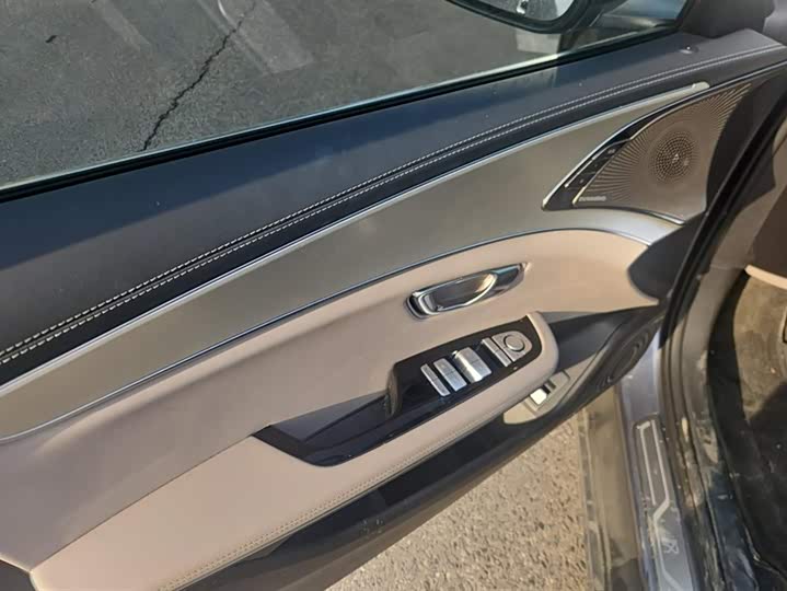 BYD Han 2025 2025款 DM-i 125KM尊荣型