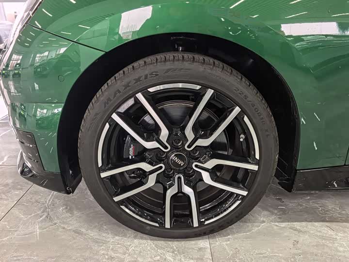 Mini Cooper 2024 2024款 452km COOPER SE 赛车手