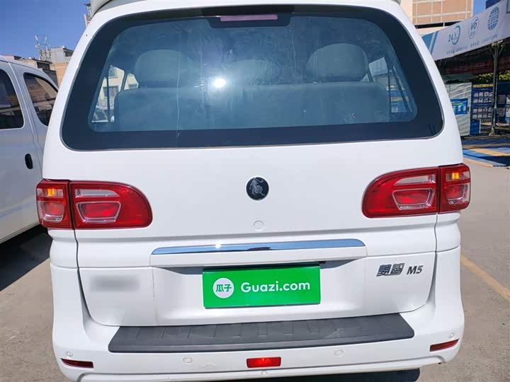 Dongfeng Forthing Lingzhi M5 2023 2023款 M5L 1.6L 舒适型 9座