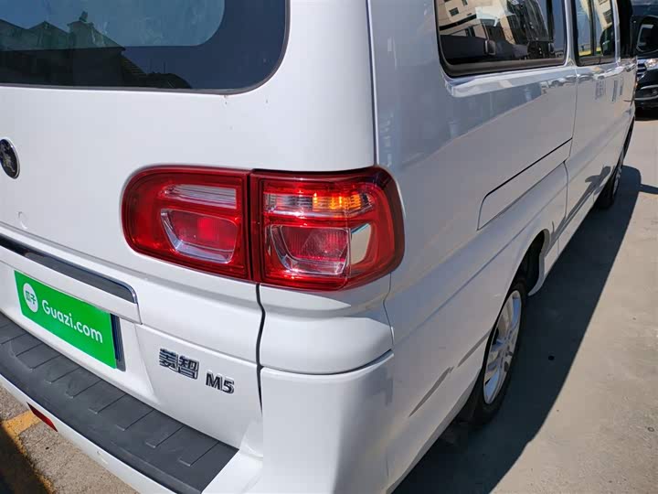 Dongfeng Forthing Lingzhi M5 2023 2023款 M5L 1.6L 舒适型 9座