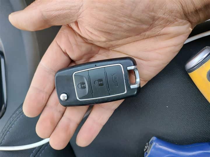 Dongfeng Forthing Lingzhi M5 2023 2023款 M5L 1.6L 舒适型 9座