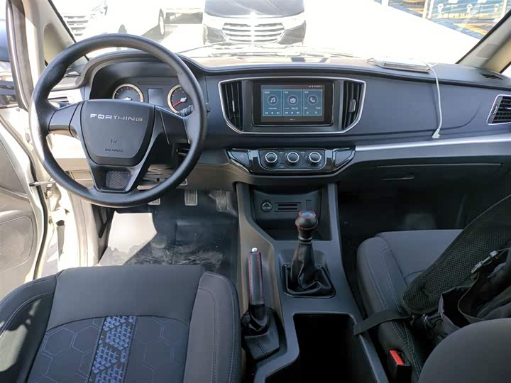 Dongfeng Forthing Lingzhi M5 2023 2023款 M5L 1.6L 舒适型 9座