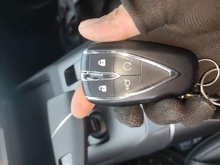 Changan Yida 2023 2023款 蓝鲸NE 1.5T GDI DCT尊享型