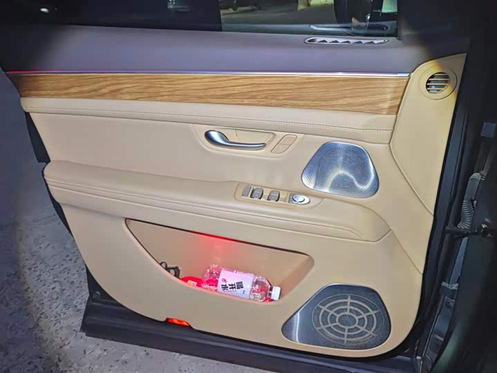 Aito M7 2024 2024款 1.5T 智驾后驱Max版 5座