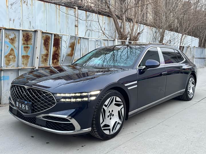 2023 Genesis G90
