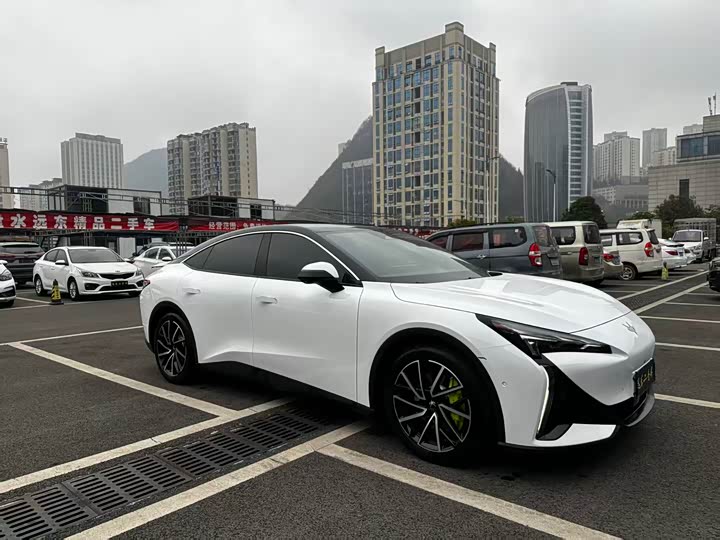 BAIC Arcfox Alpha S5 2025 2025款 560MAX 185kW