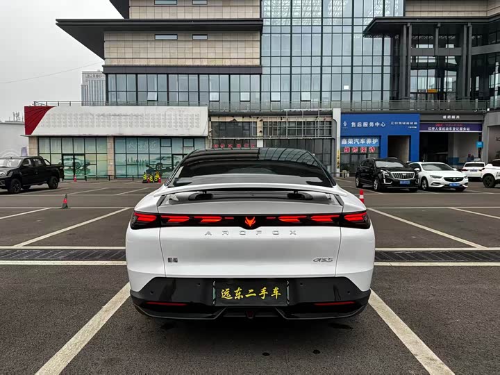 BAIC Arcfox Alpha S5 2025 2025款 560MAX 185kW