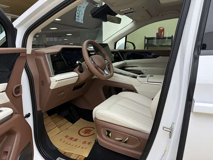 BYD Xia 2025 2025款 DM-i 1.5T 180km 超越型