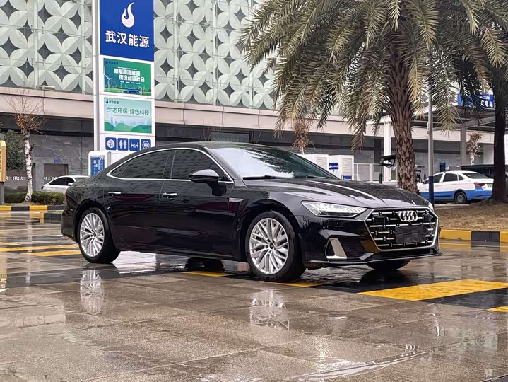 Audi A7L 2024 2024款 45TFSI S-line 筑梦型 流晶套装