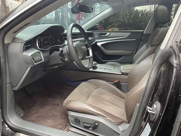 Audi A7L 2024 2024款 45TFSI S-line 筑梦型 流晶套装