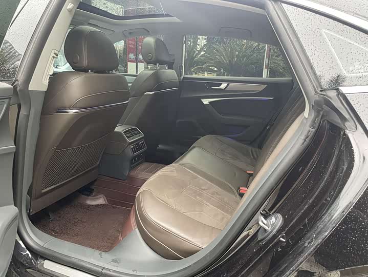 Audi A7L 2024 2024款 45TFSI S-line 筑梦型 流晶套装