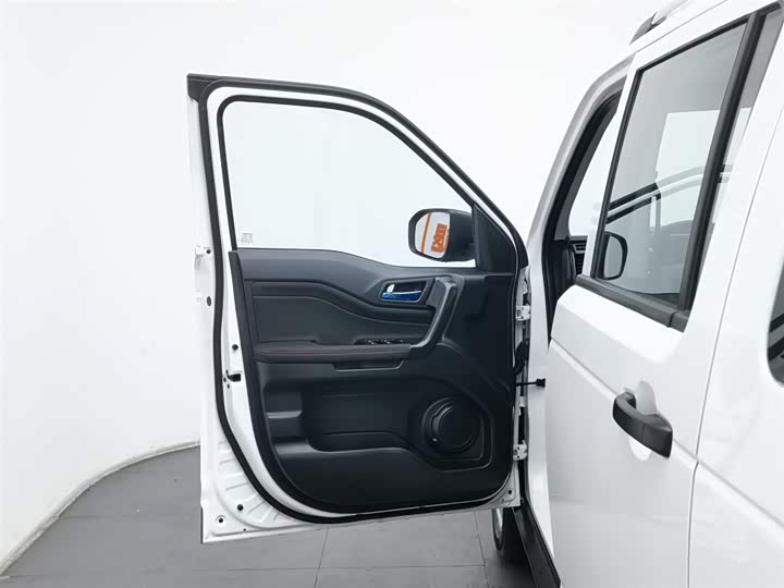 Changan Oshan X70A 2022 2022款 1.5L 手动基本型