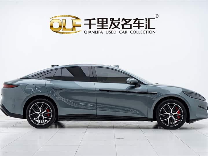 BYD Han L 2025 2025款 DM-p 四驱激光雷达旗舰型