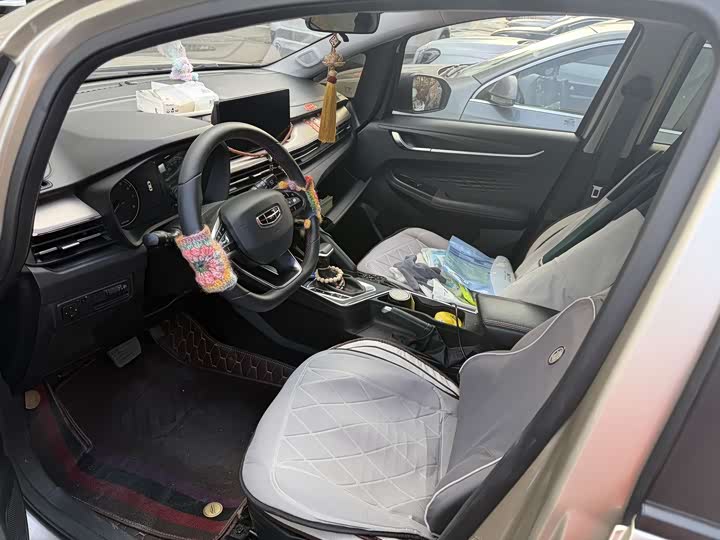 Geely Vision X3 2021 2021款 PRO 1.5L CVT尊贵型