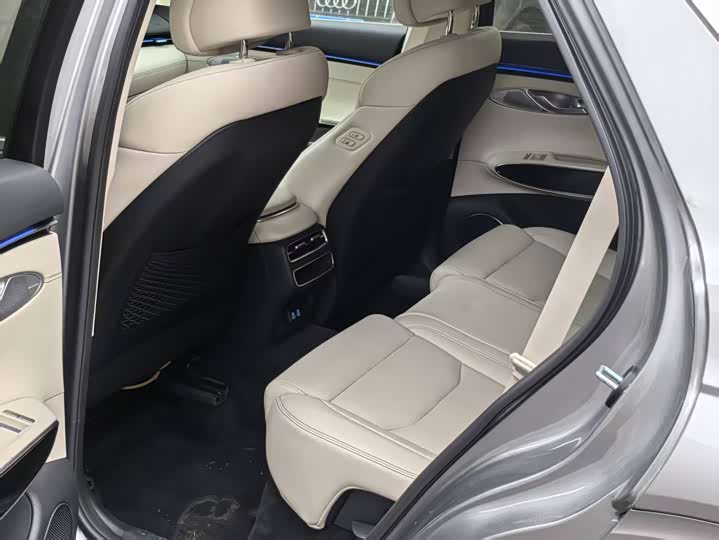 Genesis GV70 2023 2023款 2.5T 两驱豪华版