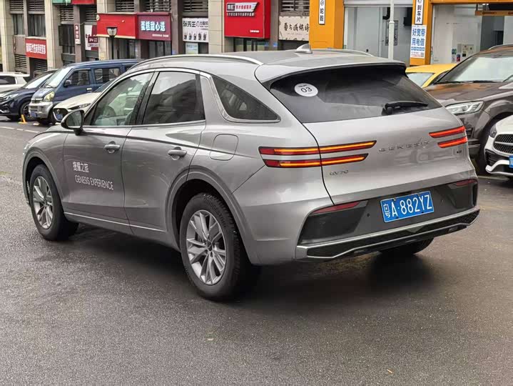 Genesis GV70 2023 2023款 2.5T 两驱豪华版