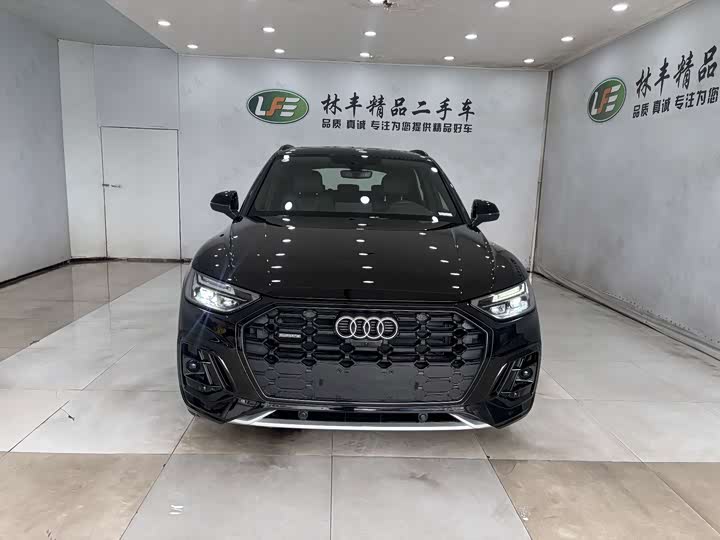 Audi Q5L 2025 2025款 45周年典藏版 45 TFSI 豪华动感型