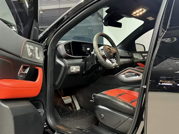 Mercedes-Benz GLE-Class Coupe AMG 2023 2023款 AMG GLE 53 4MATIC+ 轿跑SUV 55周年纪念版