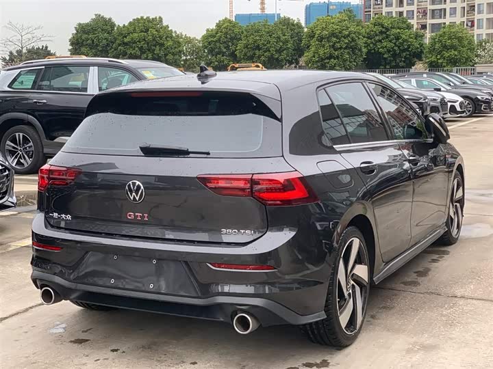 2023 Volkswagen Golf GTI