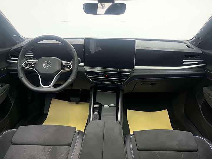Volkswagen Passat 2025 2025款 Pro 380TSI 星空龙尊版