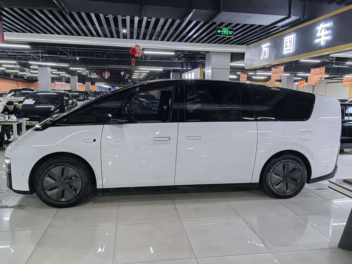 LiXiang Mega 2025 2025款 Home 家庭特别版