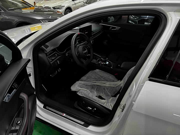 Audi A4L 2024 2024款 40 TFSI 豪华动感型