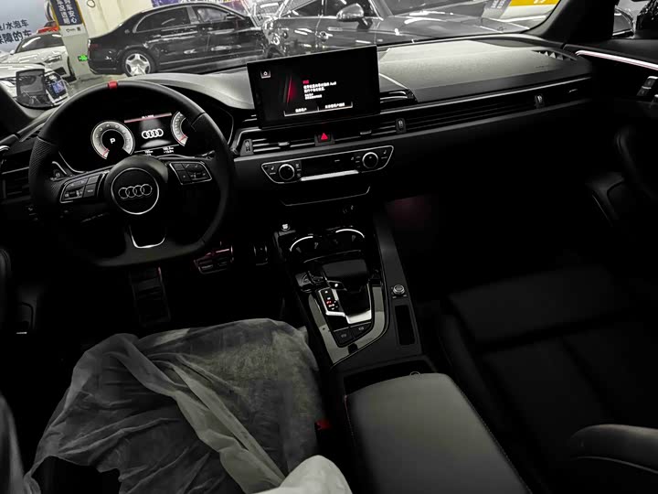Audi A4L 2024 2024款 40 TFSI 豪华动感型