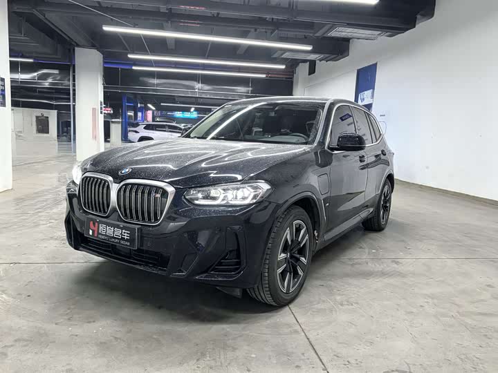 2024 BMW iX3