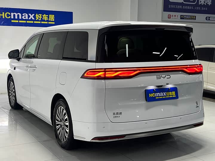BYD Xia 2025 2025款 DM-i 1.5T 180km 卓越型
