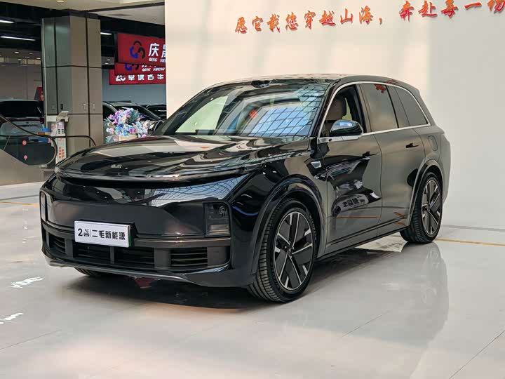 LiXiang L8 2025 2025款 Ultra 智能焕新版