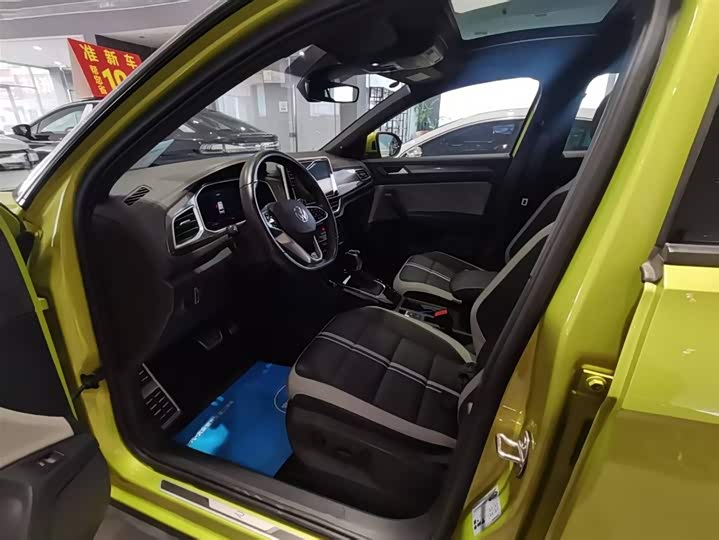 Volkswagen T-Roc 2023 2023款 300TSI DSG两驱星光版