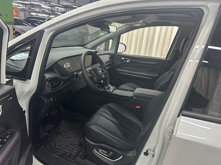 2025 GAC Trumpchi M6