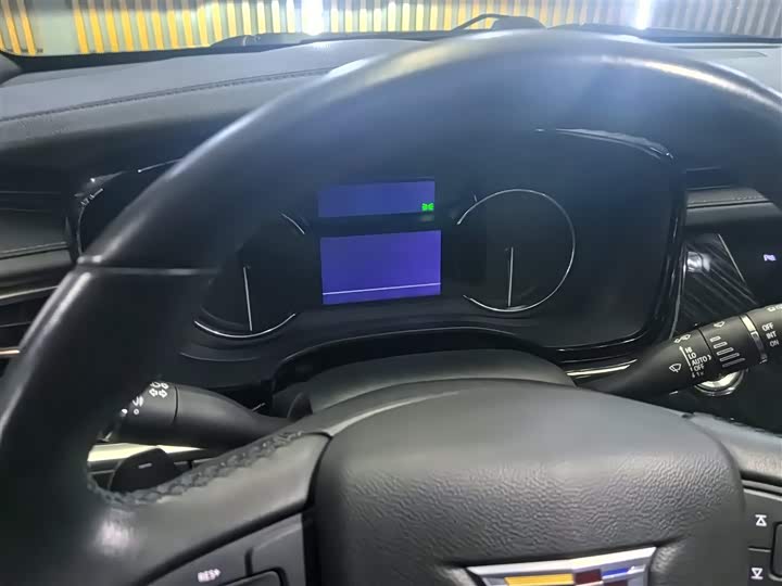 Cadillac XT6 2022 2022款 2.0T 七座两驱豪华型