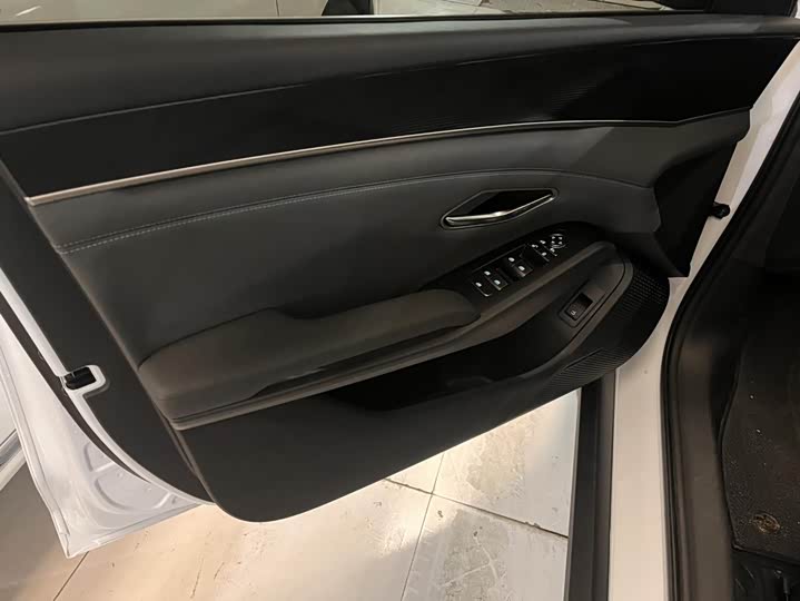 BYD Qin L 2025 2025款 DM-i 智驾版 80KM领先型