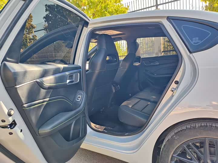 MG Motor 6 2023 2023款 1.5T XLINE 猎鲨版