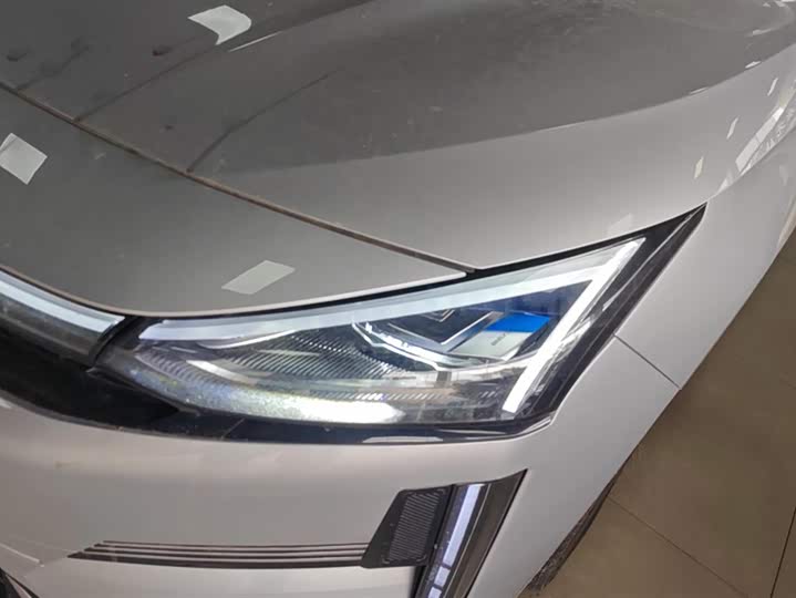 Geely Galaxy L6 2025 2025款 EM-i 140km 星舰版