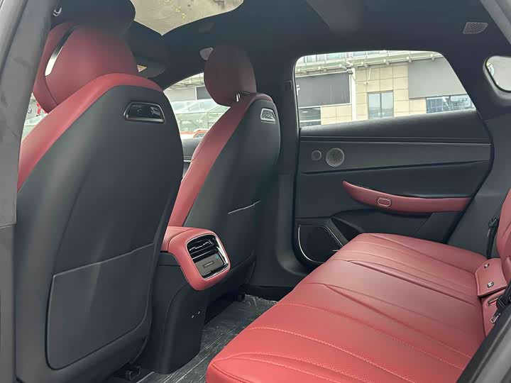 2025 Exeed Sterra ES