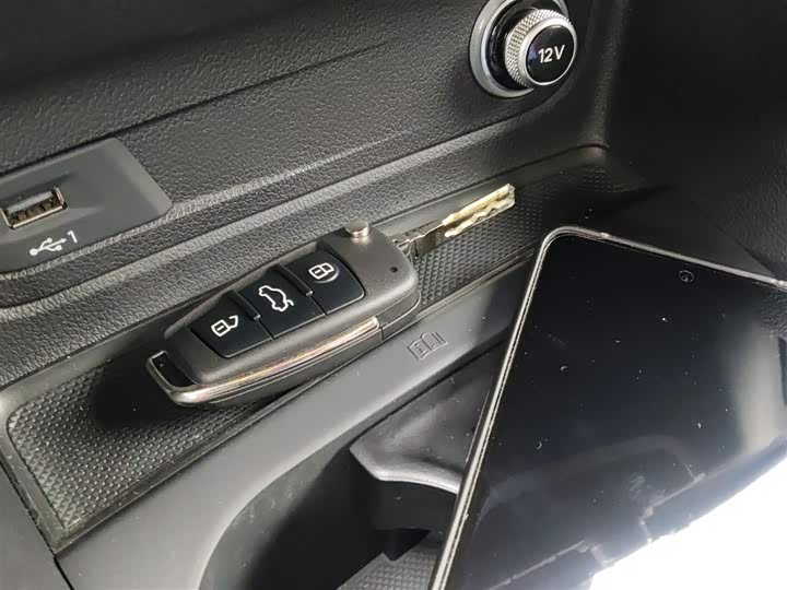 Audi Q2L 2024 2024款 35TFSI 豪华动感型