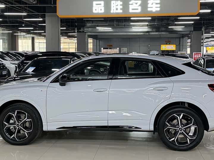 Audi Q3 Sportback 2025 2025款 quattro 45周年典藏版 40TFSI 时尚型