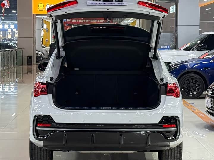 Audi Q3 Sportback 2025 2025款 quattro 45周年典藏版 40TFSI 时尚型