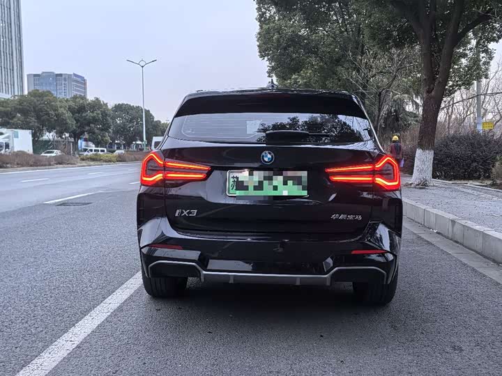 2024 BMW iX3