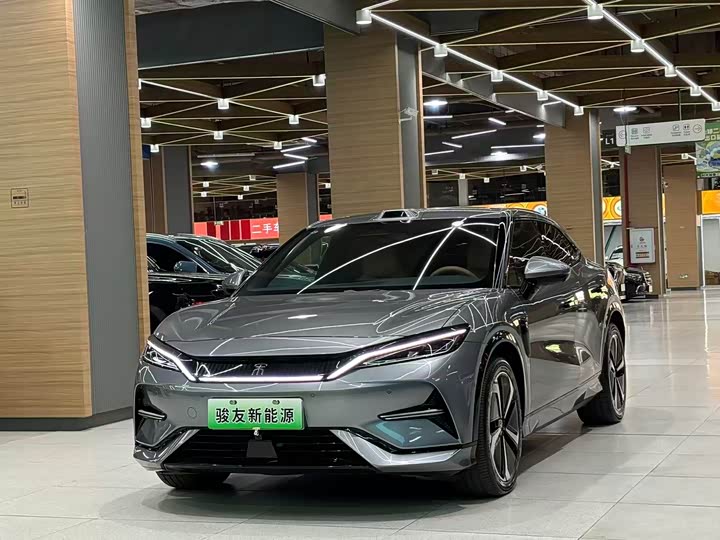 2025 BYD Song L