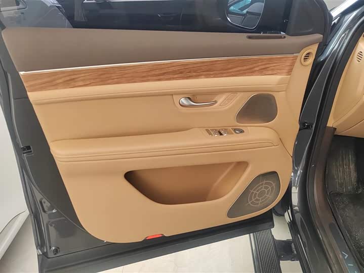 Aito M7 2024 2024款 1.5T 后驱Plus版 5座