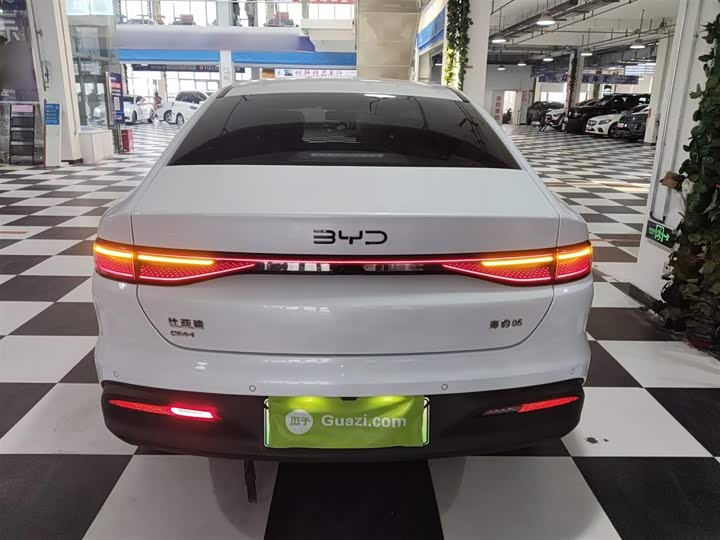 BYD Seal 05 DM-i Hybrid 2025 2025款 DM-i 智驾版 55KM豪华型